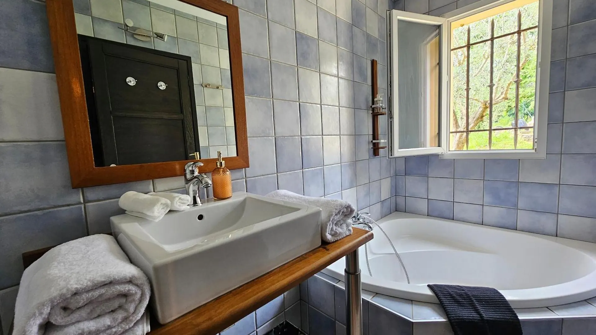 Belle Maison Familiale 6 Ou 8 Personnes Avec Piscine Montauroux France