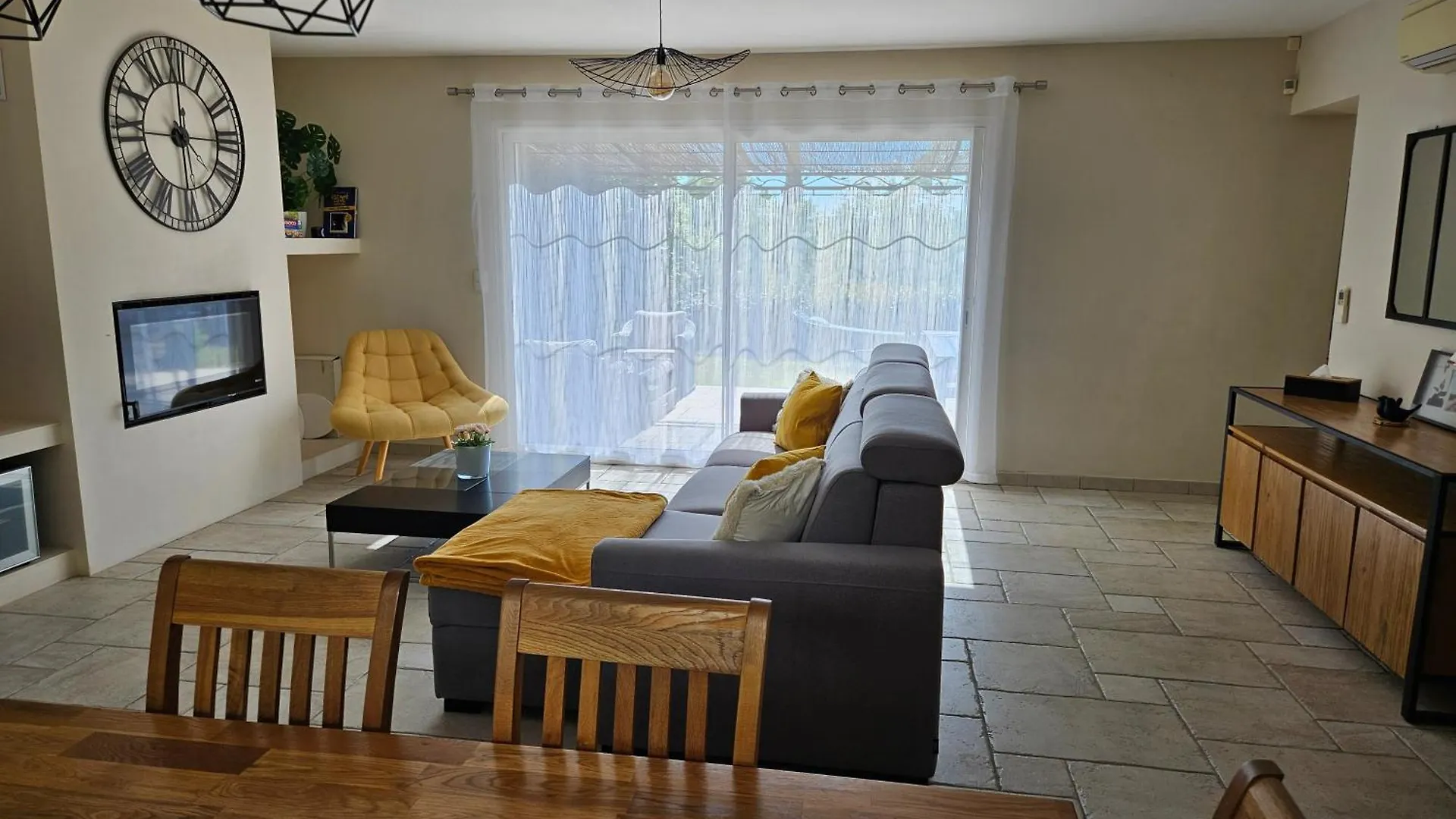 Holiday home Belle Maison Familiale 6 Ou 8 Personnes Avec Piscine Montauroux